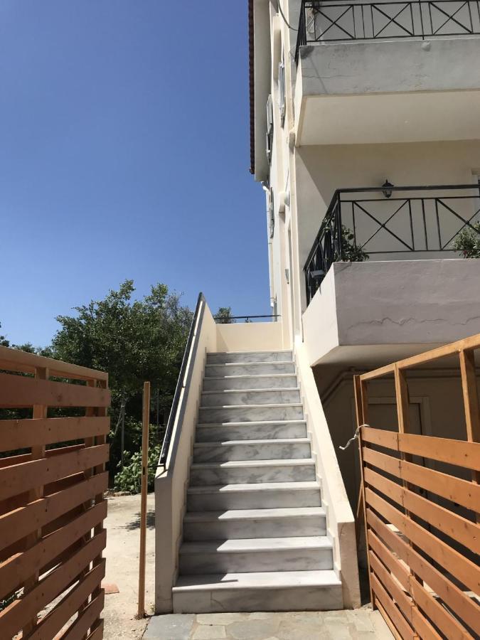 Beautiful Maisonette With A View To The Mountains And The Sea Agia Marina (Attica) Exterior foto