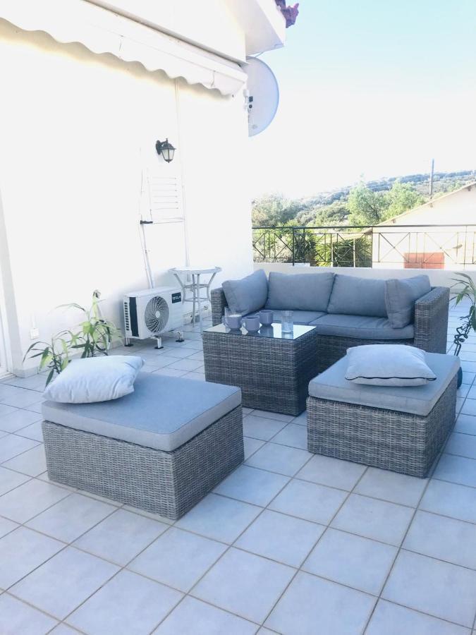 Beautiful Maisonette With A View To The Mountains And The Sea Agia Marina (Attica) Exterior foto