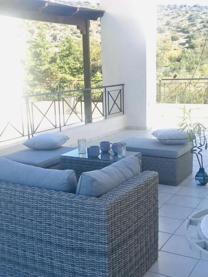 Beautiful Maisonette With A View To The Mountains And The Sea Agia Marina (Attica) Exterior foto