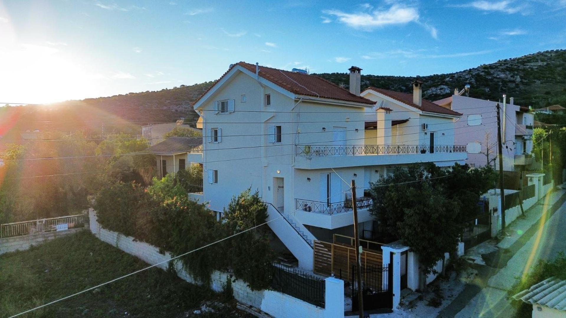 Beautiful Maisonette With A View To The Mountains And The Sea Agia Marina (Attica) Exterior foto